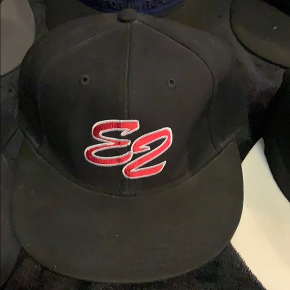 Men caps - Picture 3 of 7